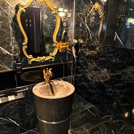 Versace 몽펠리에
